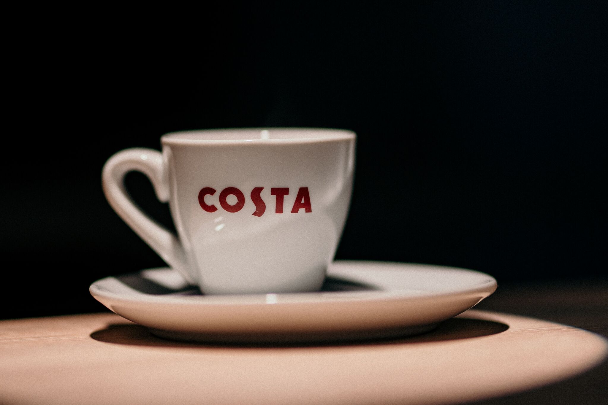 Ceasca de cafea Costa servita la lobby bar — Grey Residence, Drobeta-Turnu Severin