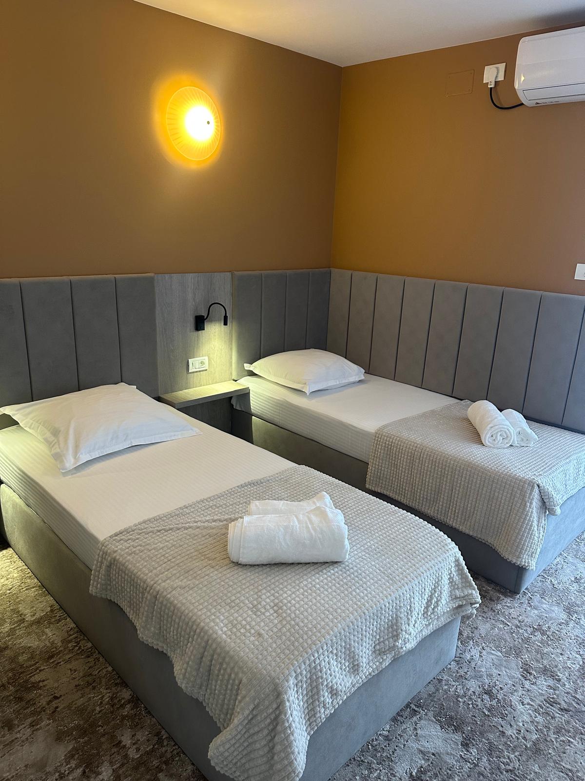 Camere Deluxe Twin 4